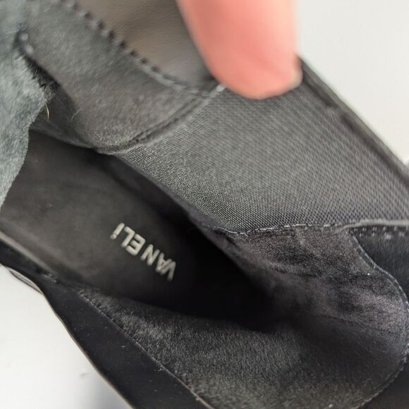 Vaneli Zetta Black Leather Chain Trim Chelsea Platform Ankle Boots 9.5 Narrow - Picture 8 of 10